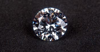 实验室制造的钻石真的值那么多钱吗